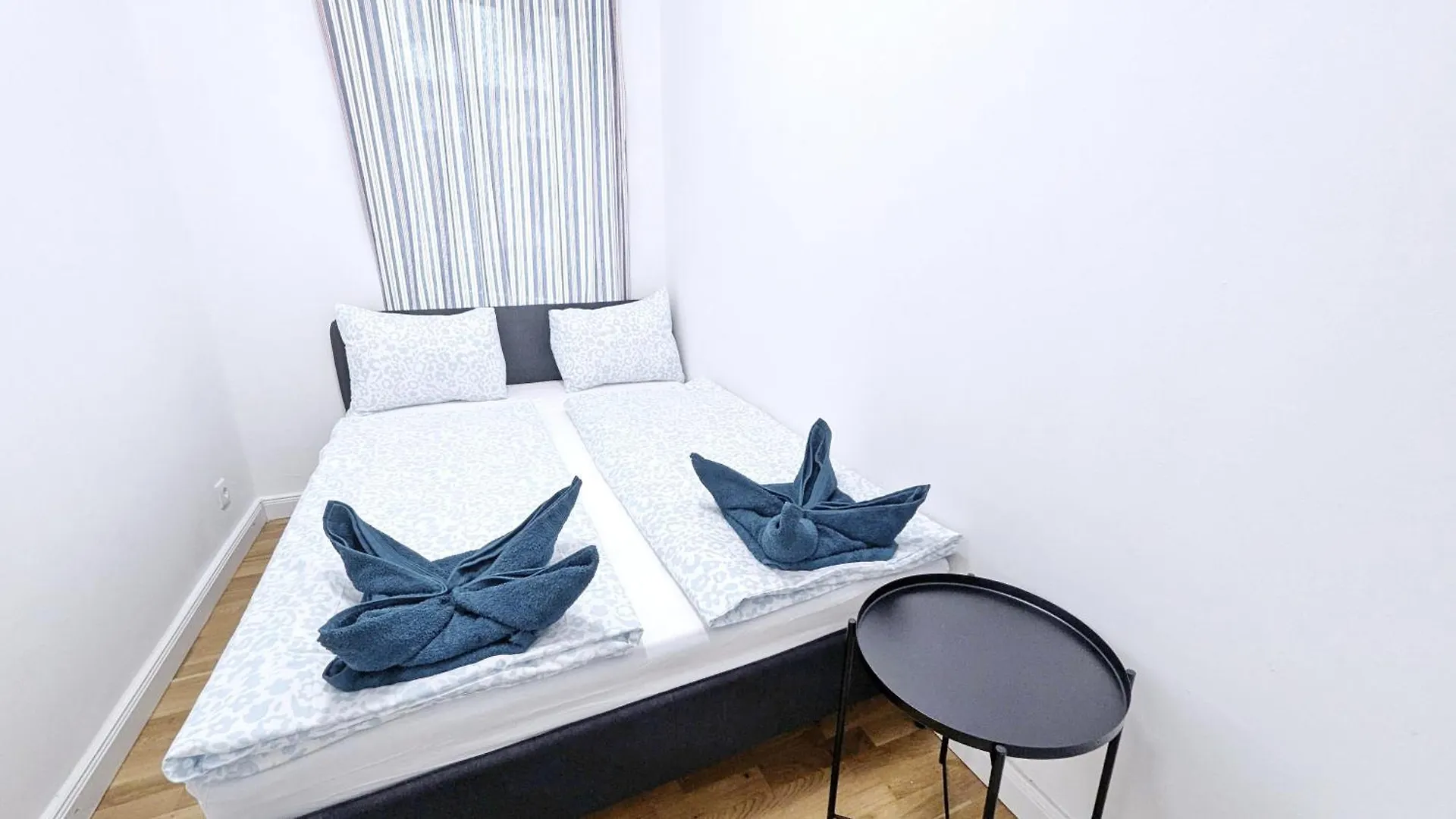 Spacious Apartment In A Lively Area Vienna