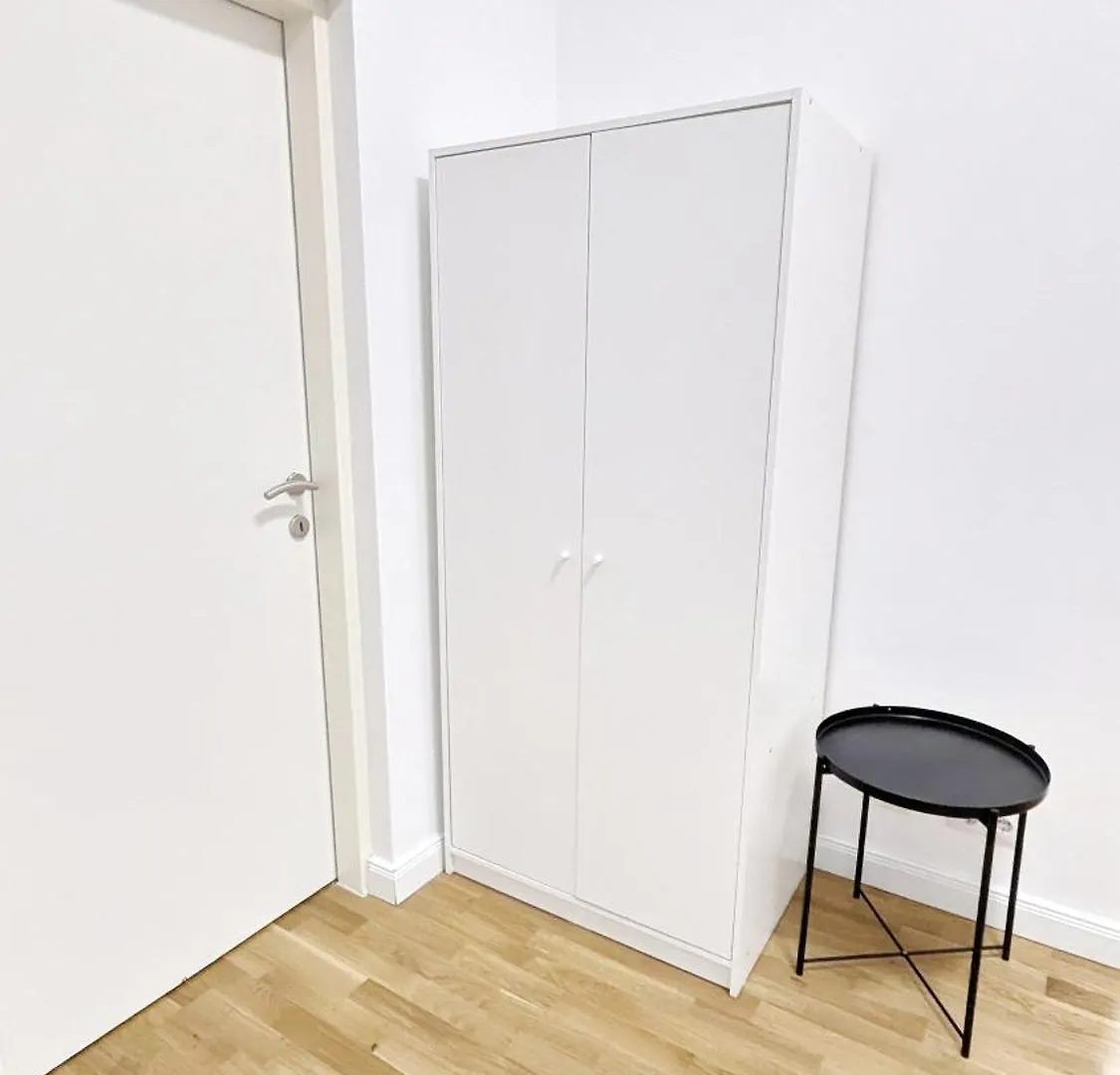 Spacious Apartment In A Lively Area Vienna Austria