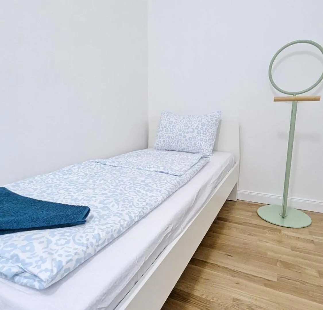 Spacious Apartment In A Lively Area Vienna Austria