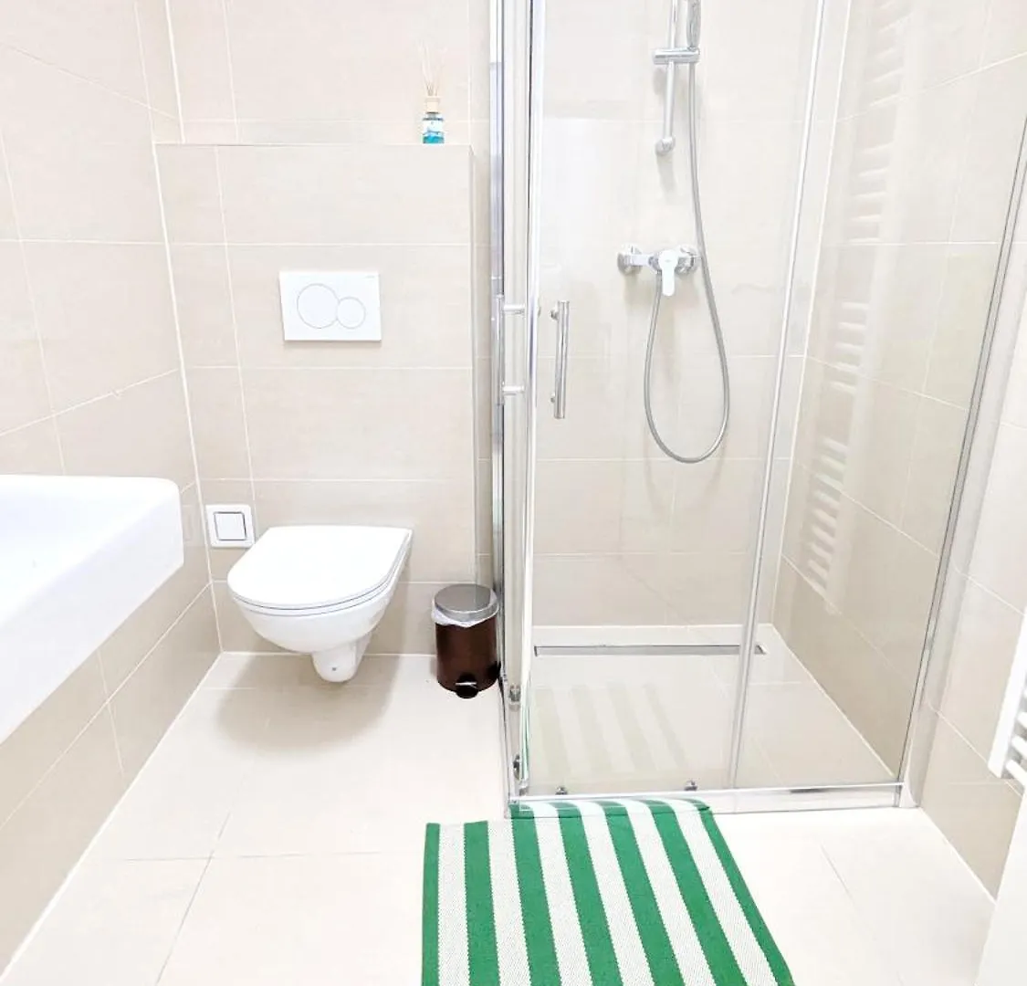 Spacious Apartment In A Lively Area Vienna 0*,